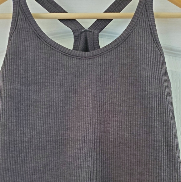 Lululemon tank top - Picture 2 of 6